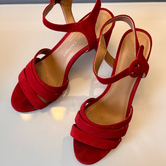 Red suede heeled summer sandals - Picture 2 of 4